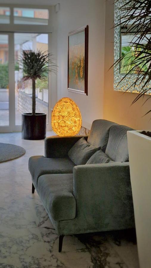 Hotel Tiffany Marina di Massa Εξωτερικό φωτογραφία