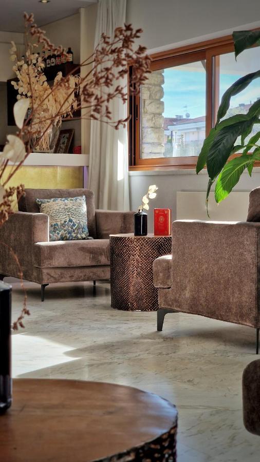 Hotel Tiffany Marina di Massa Εξωτερικό φωτογραφία