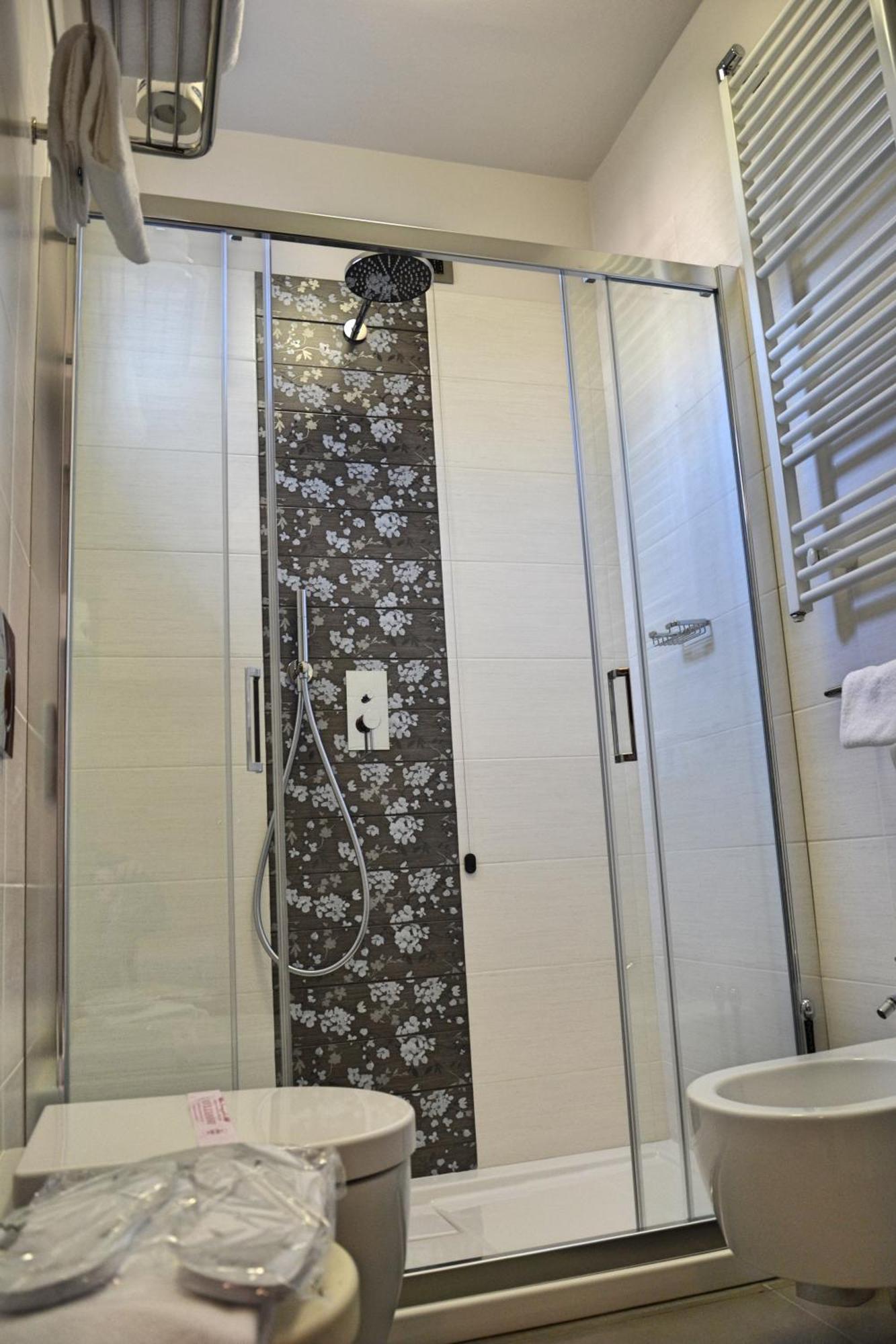 Hotel Tiffany Marina di Massa Δωμάτιο φωτογραφία