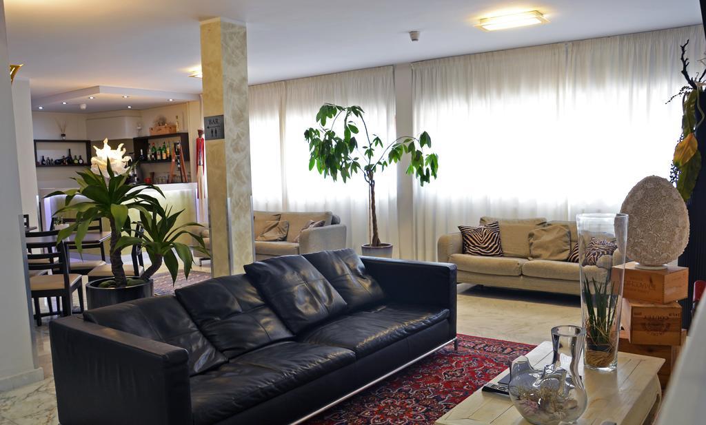 Hotel Tiffany Marina di Massa Εξωτερικό φωτογραφία