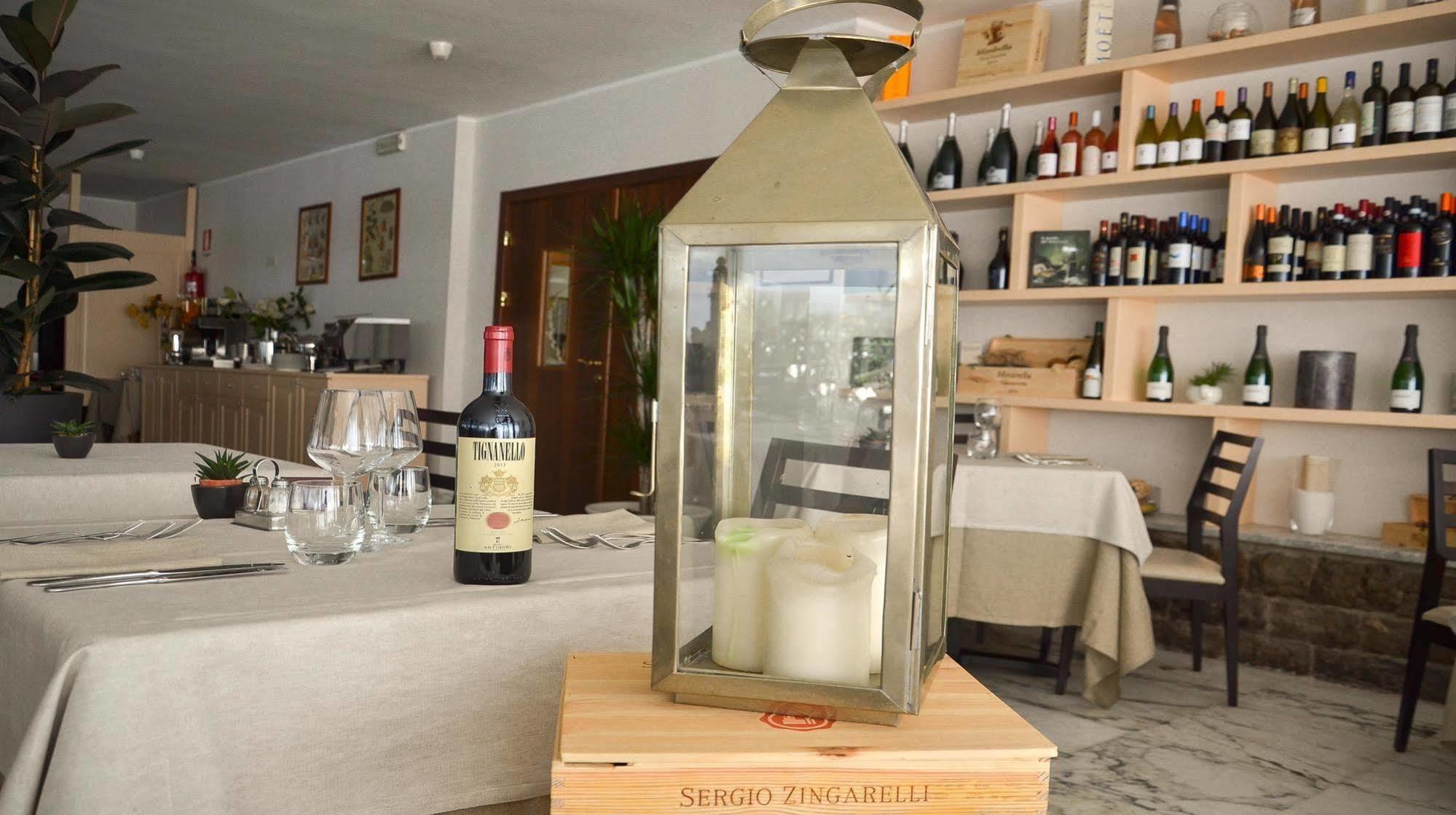 Hotel Tiffany Marina di Massa Εξωτερικό φωτογραφία