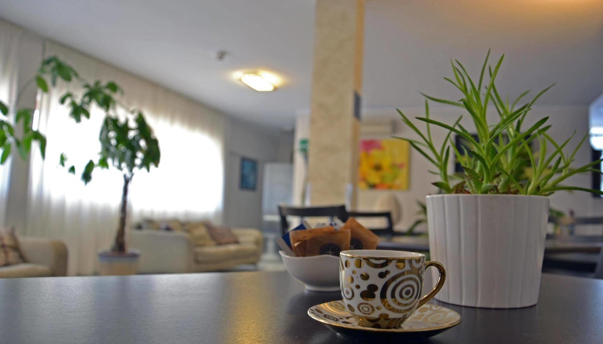 Hotel Tiffany Marina di Massa Εξωτερικό φωτογραφία